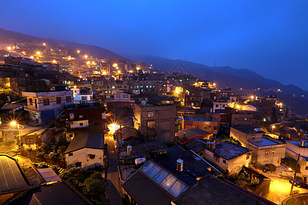 晚上在台湾的千边村旅行爬坡村庄地标怀旧城市图片