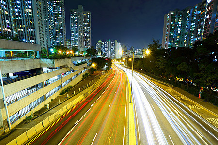 夜间交通的灯光小路公共汽车辉光城市速度蓝色市中心尾灯踪迹车道曲线图片