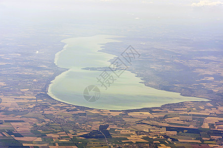 飞机照片巴拉顿湖空中图像旅行鸟瞰图飞机航空影像天线航班翅膀地理飞行背景