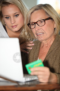 计算社会保障的母子和母女图片