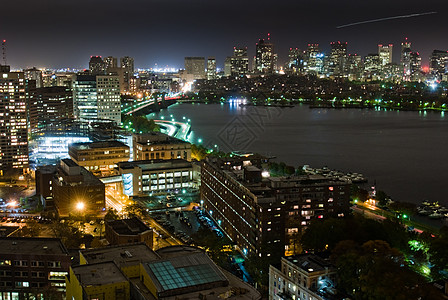 Back Bay 和 Cambridge 覆盖夜视背景图片