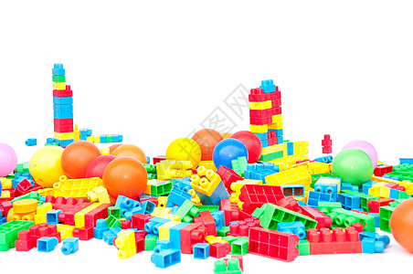 塑料建构器砖堆 隔离在白色上学习玩具建筑物构造立方体幼儿园闲暇教育盒子童年图片