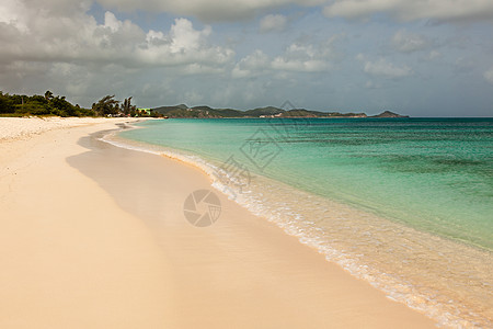 桑迪热带加勒比逃亡海滩的景观安提瓜图片