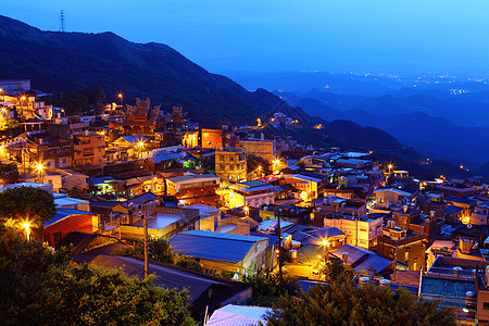 秋养肺台湾深夜的乡丰村旅行爬坡城市村庄地标怀旧背景