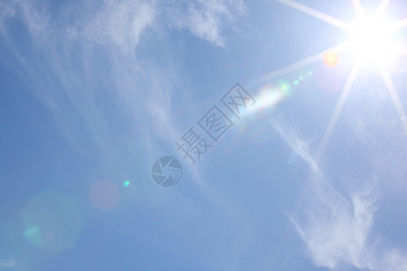 蓝天空中的太阳空气阳光天堂天气季节气氛环境晴天臭氧蓝色景观高清图片素材