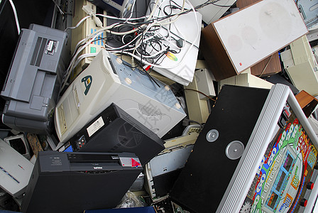 再循环回收垃圾堆电子金属材料厨具垃圾废料矿业渣土社会图片