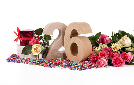 年龄数字 用玫瑰装饰礼物周年花束惊喜纪念日纸盒奶油叶子纸板派对图片