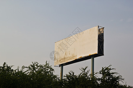 空空空白广告牌天空账单海报展示横幅商业蓝色框架宣传促销图片