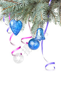 圣诞球和在Fir树枝上装饰的装饰假期紫色细绳狂欢季节装饰品玻璃惊喜丝带松树图片
