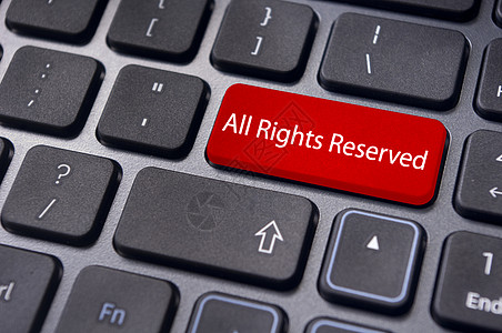 键盘上所有权利保留的信件互联网事项商业知识分子法律网站版权保护财产专利图片
