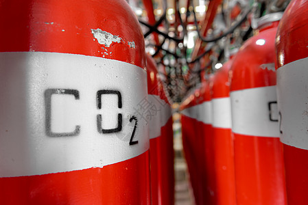 二氧化碳灭火器发电厂大型CO2灭火灭火器压力二氧化碳建筑植物安全圆柱红色灾难保险危险背景