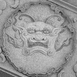 齐林(Kylin 中国独角兽)在寺庙雕刻图片