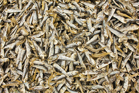 小鸡尾鱼会被空气驱动鱼干美食空间烘干生活饰物美食家膳食竹子鱼粉背景图片