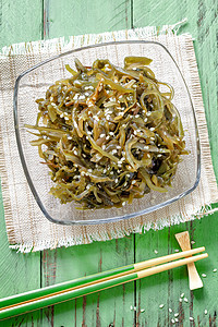 海藻沙拉植物文化饮食蔬菜美食产品盘子食物筷子小吃图片