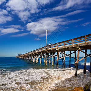美国加利福尼亚州纽港码头海滩建筑学蓝色公园太阳支撑海景假期运动冲浪旅行图片