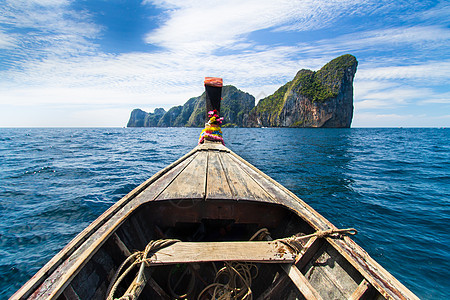 泰国Phi Phi岛附近的Wooden船图片