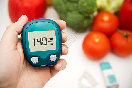 进行葡萄糖水平测试的糖尿病 背景中的蔬菜药品仪表胰岛素疾病测量考试样本辣椒食物检查图片