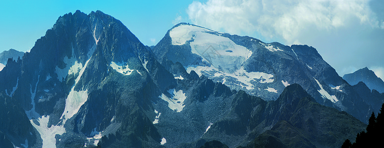 阿达米罗登山者旅行假期产品运动旅游攀岩者保护区图片