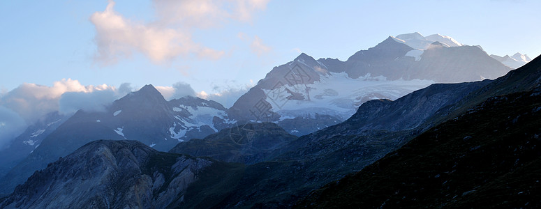 伯尔尼纳产品假期旅游运动旅行攀岩者保护区登山者图片
