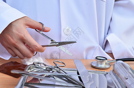 剪剪刀医生诊所组织手套钳子医院手术操作情况金属药品图片