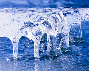 冻结的天然冰雕 大自然抽象艺术雕刻季节宏观水晶冰柱天气冷藏冰川雕塑反射图片