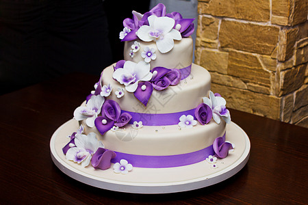 婚礼蛋糕甜点创造力婚姻糖果仪式花朵夫妻紫色新娘极乐图片