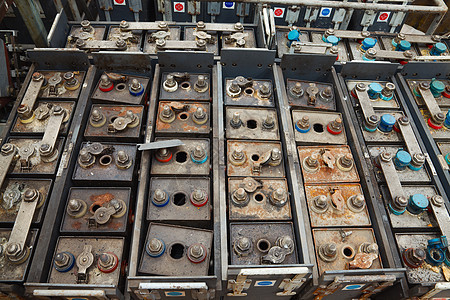 旧电池收费电压贮存电解质来源力量活力退役累加器腐蚀图片