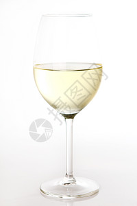 一杯白葡萄酒 在背景上隔绝图片