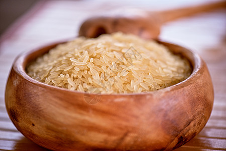 金金大米文化木头木板种子营养烹饪厨房勺子玻璃食物图片