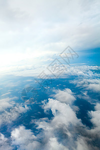 蓝色地球云层空中视图高度世界环境天空地平线飞行蓝色空气天际运输背景