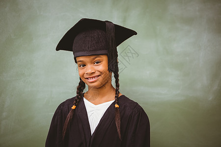 小学毕业纪念册穿着毕业长袍的小女孩背景
