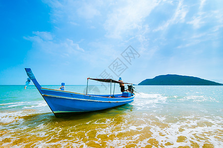 渔船海浪蓝色游客天空旅游娱乐游艇太阳海岸团体图片
