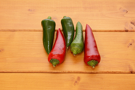 5个红绿热辣椒图片