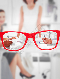 玻璃杯复合图像商务眼镜战略女性办公室会议职业协议人士男性图片