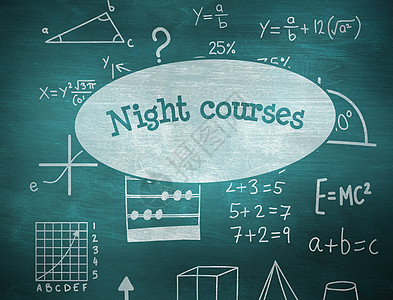 针对绿色黑板的夜间课程物理方程功能教育大学数学学习两个字理论几何学图片