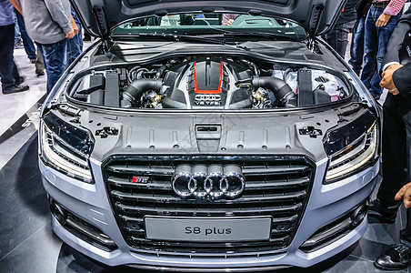 2015年6月 Audi S8在宇航科学院国际会议上介绍运输制造商展示力量运动预览汽车展沙龙车辆奢华图片