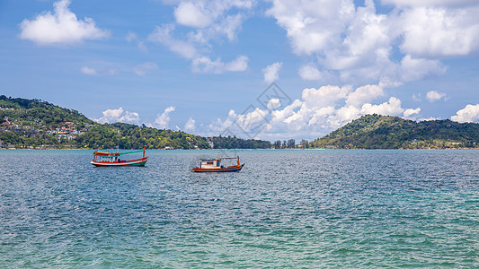 普吉海岛附近的小渔船 泰国(Phuket Sea)图片