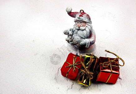 圣诞装饰 圣诞老人的雪花和三件礼物图片