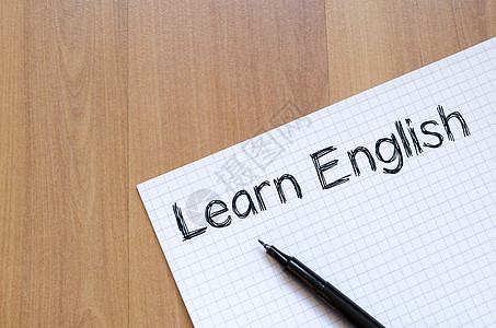 在笔记本上学习英文写作外国训练学生学校国际英语翻译互联网教学说话图片