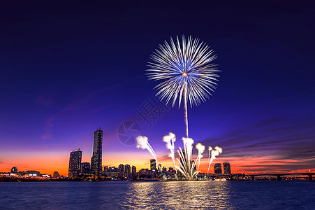 在韩国首尔国际烟火节 校对 Portnoy生日火花倒数节日墙纸焰火假期烟火念日展示图片