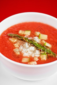 番茄汤gazpacho饮食蔬菜草本植物烹饪树叶午餐美食餐厅桌子黄瓜图片