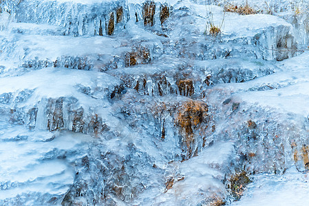 蓝色冰柱冻瀑布冻结墙纸洞穴液体冰川季节天气水晶窗户岩石图片