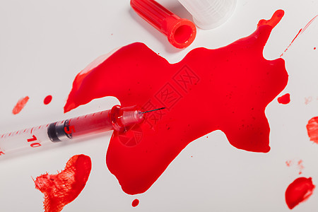 Syringe 喷射红血到白背景药物解决方案保健挥霍治疗塑料白色红色医生诊所图片