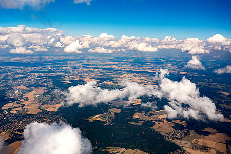 飞机上山岳的外观行星世界晴天土地牧场农业季节环境爬坡旅行图片