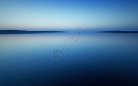 湖上日落的风景海浪魔法天空晴天橙子天堂海洋镜子地平线海岸天际线高清图片素材