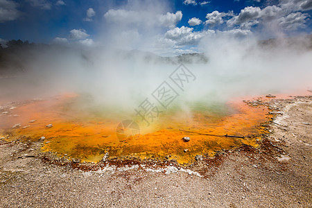 新西兰罗托鲁阿州保留地香槟池地质学陨石火山蓝色沸腾橙子水池气泡蒸汽旅行图片