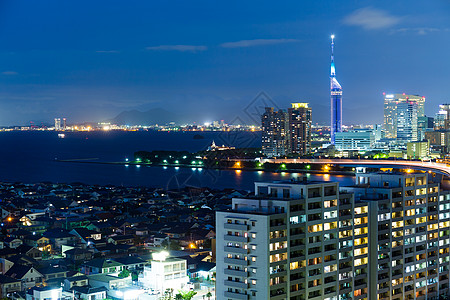 夜里福冈市地标建筑天线旅行市中心电视摩天大楼城市景观天际图片