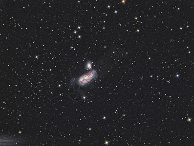 银河系统 NGC 4490图片