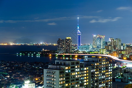 晚上的福冈天际建筑办公室市中心播送住宅海岸天线建筑学踪迹摩天大楼图片