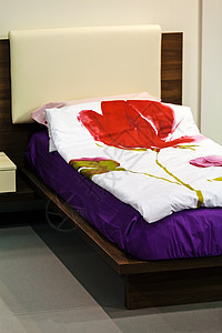 古典家具床寝具座位风格织物房子床头板木头材料桌子软垫图片